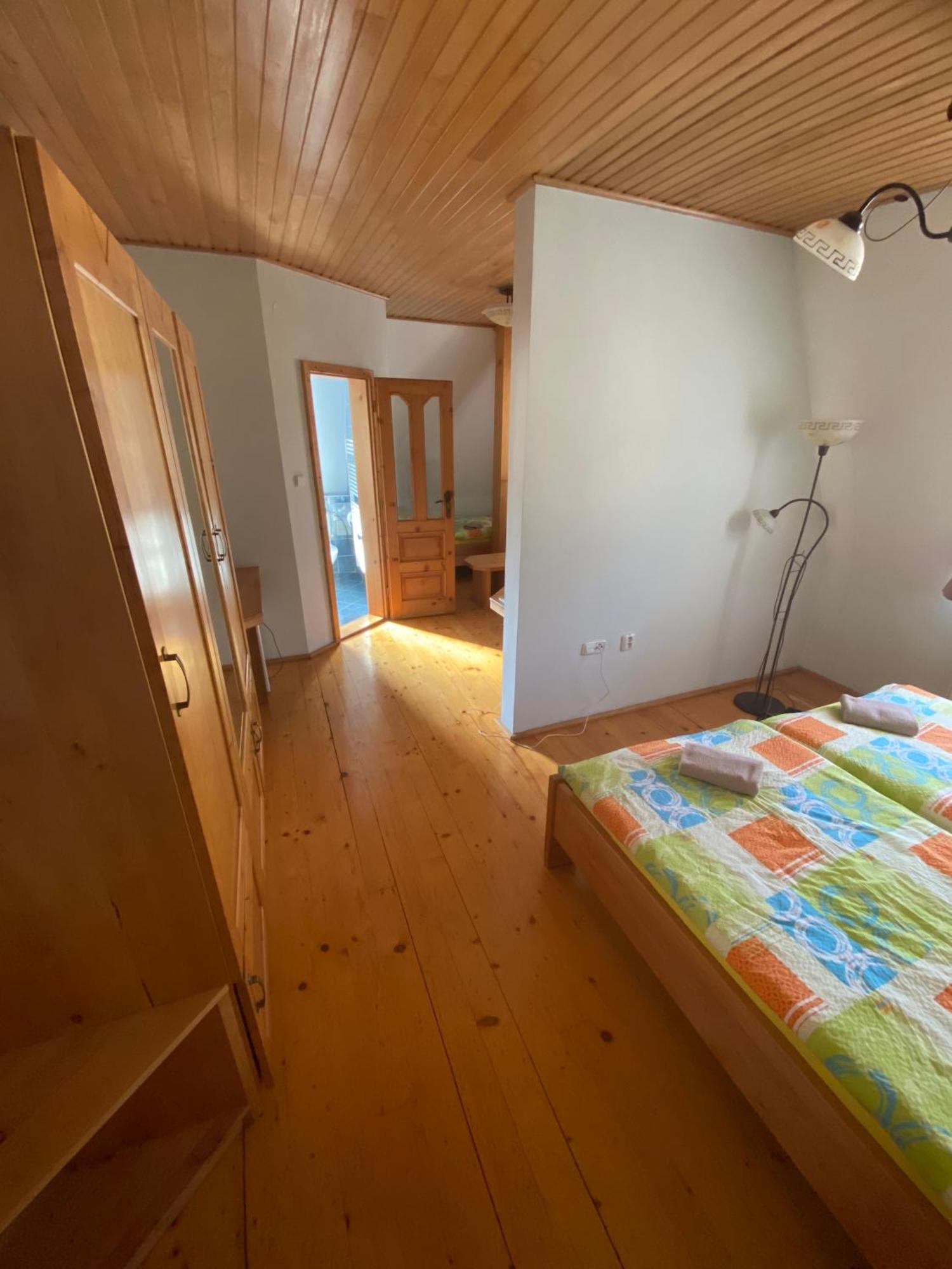Penzion Weinerovka Varin Žilina Esterno foto
