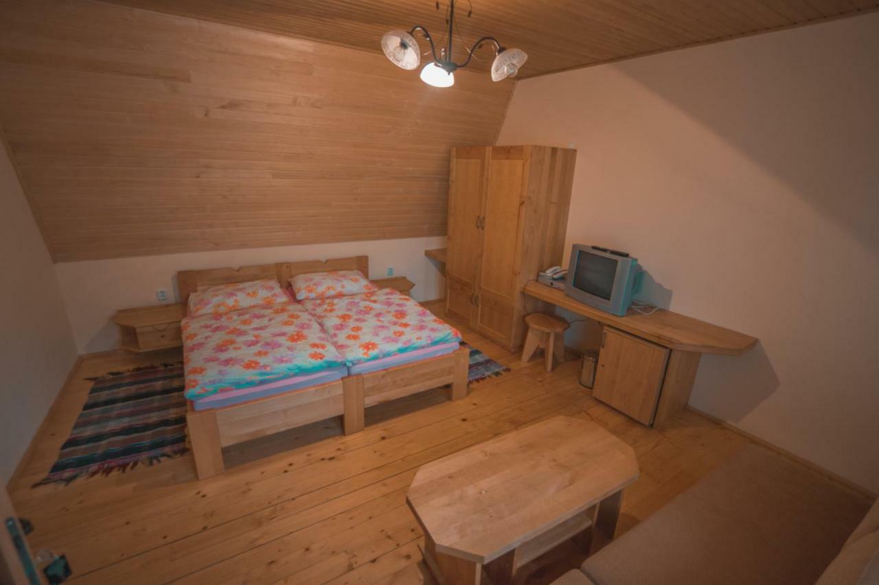 Penzion Weinerovka Varin Žilina Esterno foto